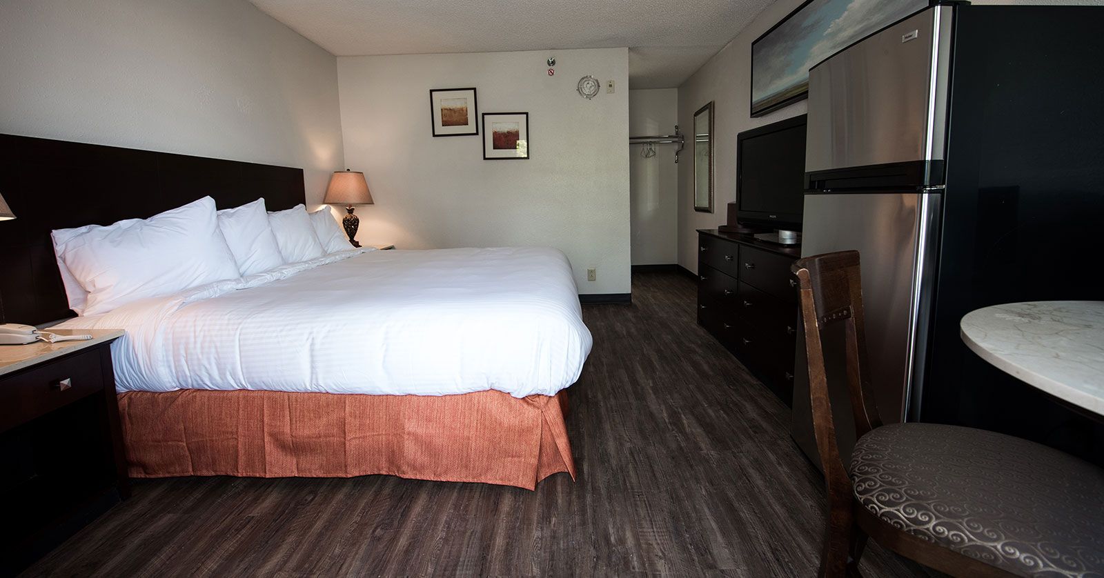 Extend-a-Suites - Comfortable & Convenient Long-Term Hotels