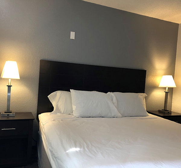 Extend-a-Suites - Albuquerque East King Size