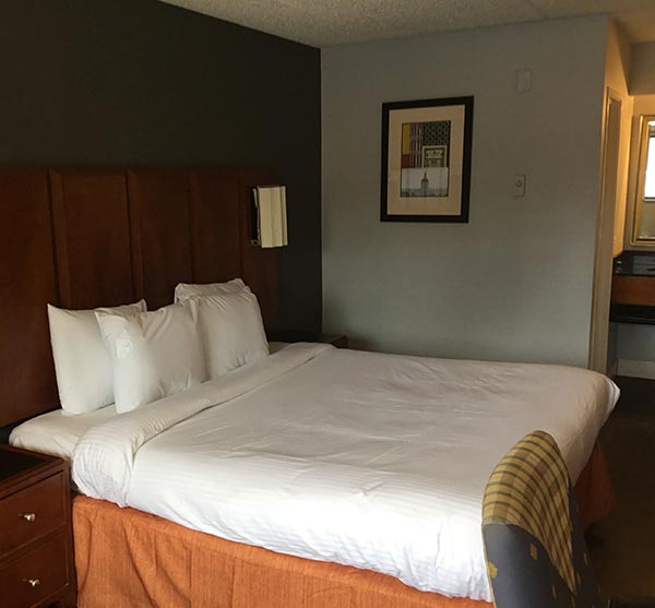 Extend-a-Suites - Phoenix offering 1 King- non-smoking Extend-a-Suites - Phoenix offering 1 King- non-smoking